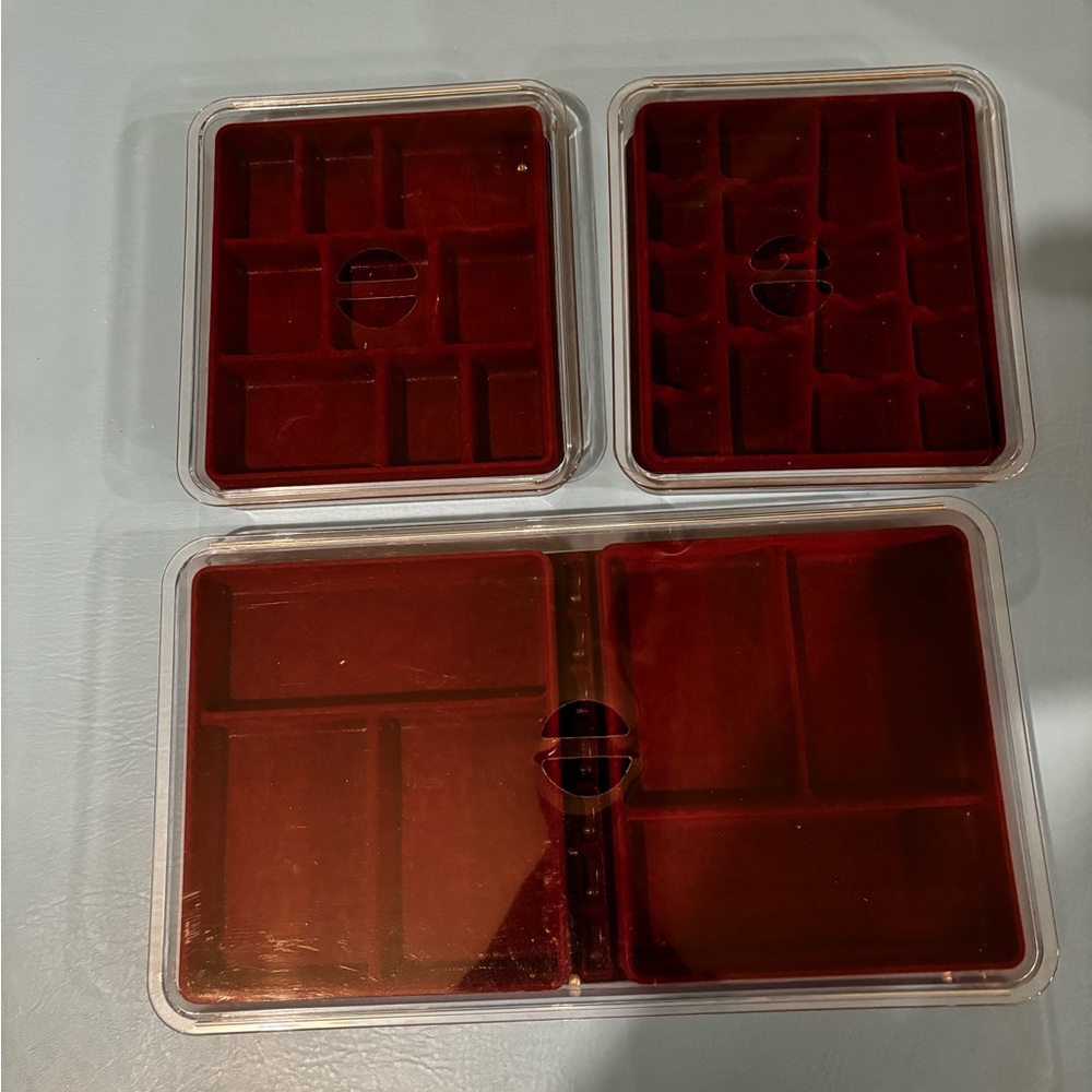 Jewelry organizers